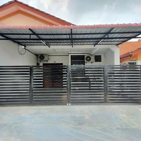 D'Port Dicksonmuslimonly Homestay Экстерьер фото